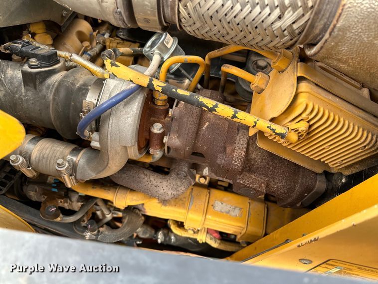 image for item DG4268 2012 John Deere 310SK backhoe