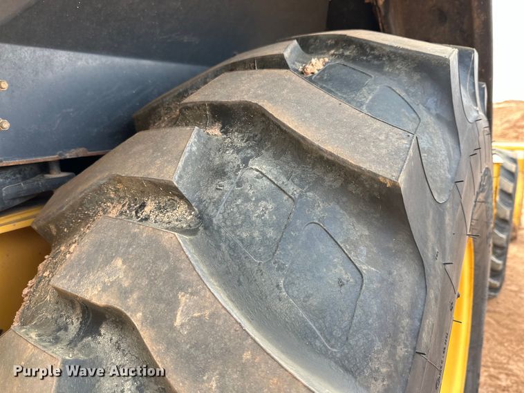 image for item DG4268 2012 John Deere 310SK backhoe