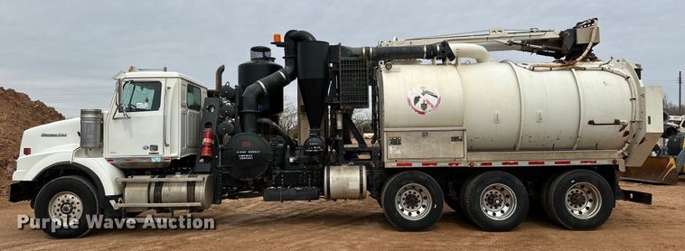 image for item DG4269 2013 Western Star 4900 hydrovac truck