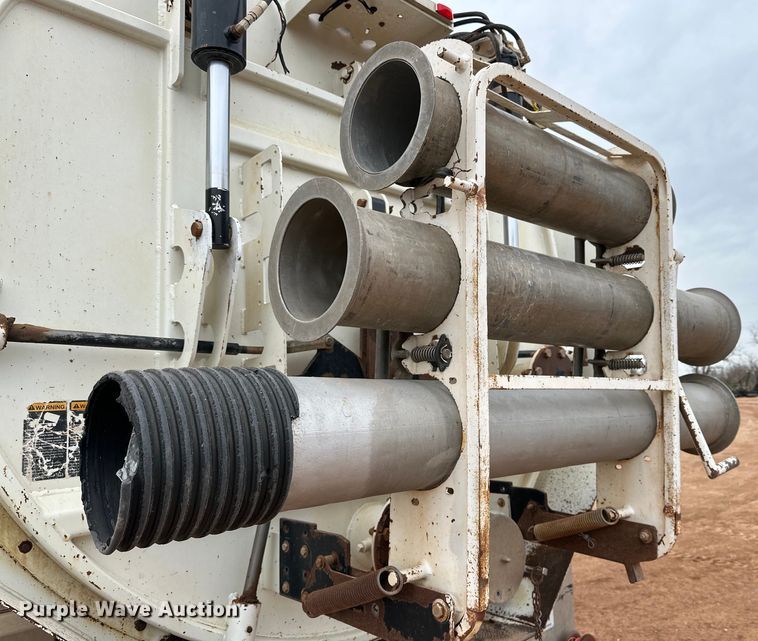 image for item DG4269 2013 Western Star 4900 hydrovac truck