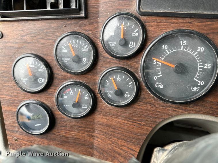 image for item DG4269 2013 Western Star 4900 hydrovac truck