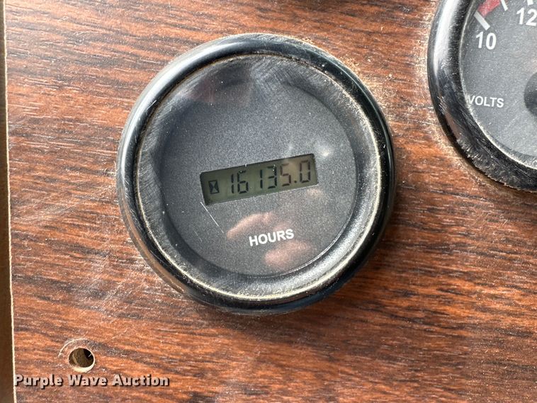 image for item DG4269 2013 Western Star 4900 hydrovac truck