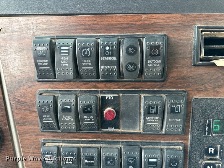 image for item DG4269 2013 Western Star 4900 hydrovac truck