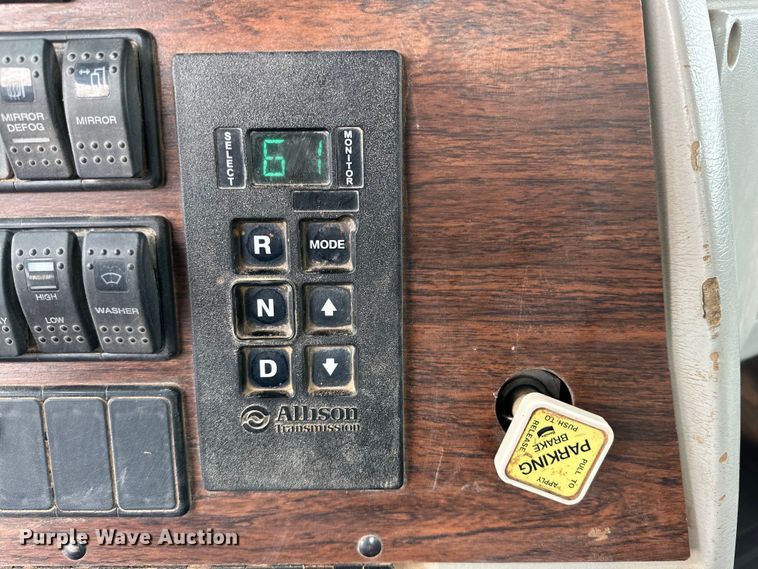 image for item DG4269 2013 Western Star 4900 hydrovac truck