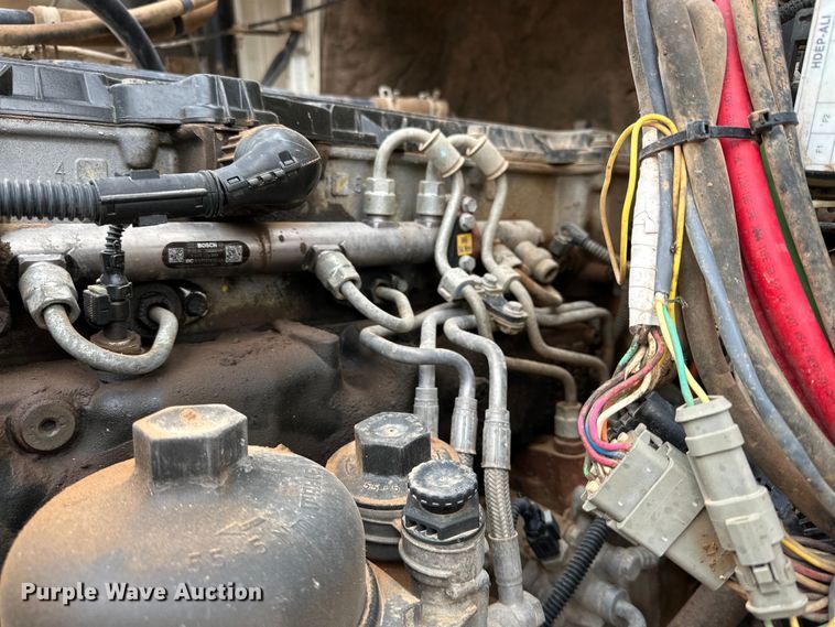 image for item DG4269 2013 Western Star 4900 hydrovac truck