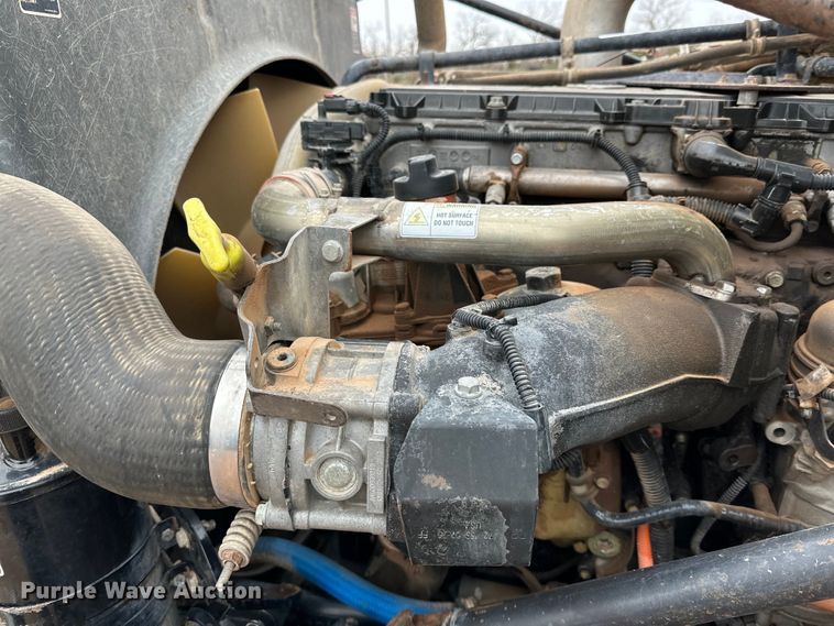 image for item DG4269 2013 Western Star 4900 hydrovac truck