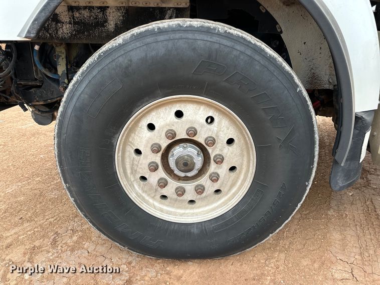 image for item DG4269 2013 Western Star 4900 hydrovac truck