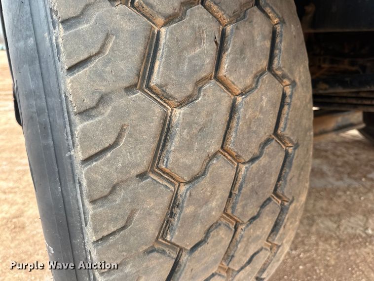 image for item DG4269 2013 Western Star 4900 hydrovac truck