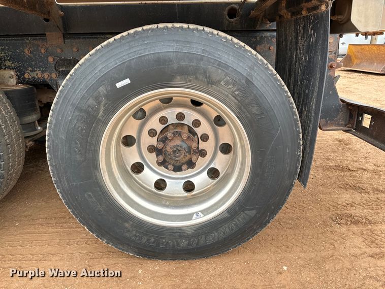 image for item DG4269 2013 Western Star 4900 hydrovac truck