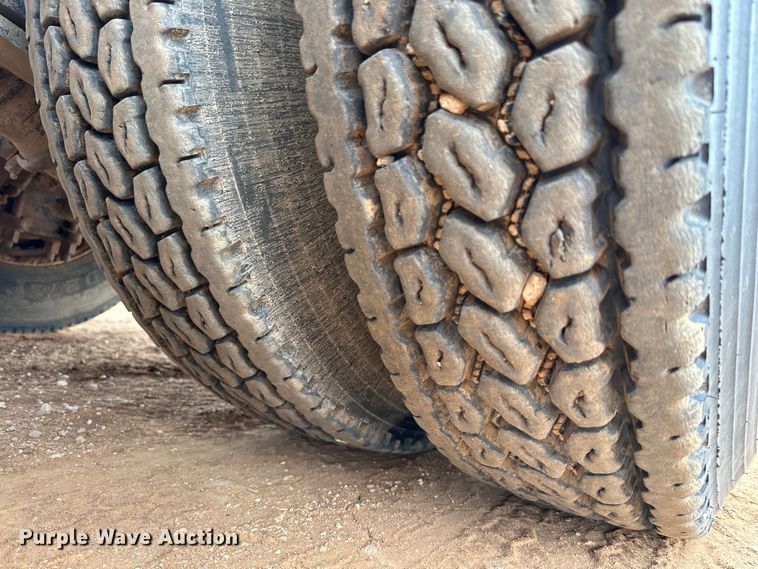 image for item DG4269 2013 Western Star 4900 hydrovac truck