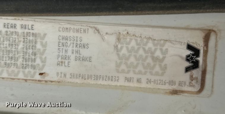 image for item DG4269 2013 Western Star 4900 hydrovac truck