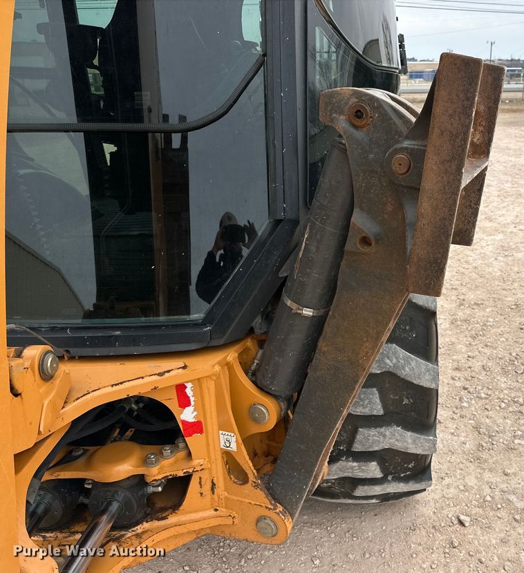 image for item DG4272 2019 Case 580 Super N backhoe