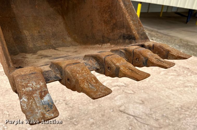 image for item DG4272 2019 Case 580 Super N backhoe