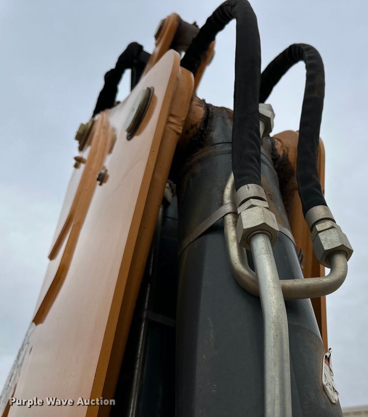 image for item DG4272 2019 Case 580 Super N backhoe