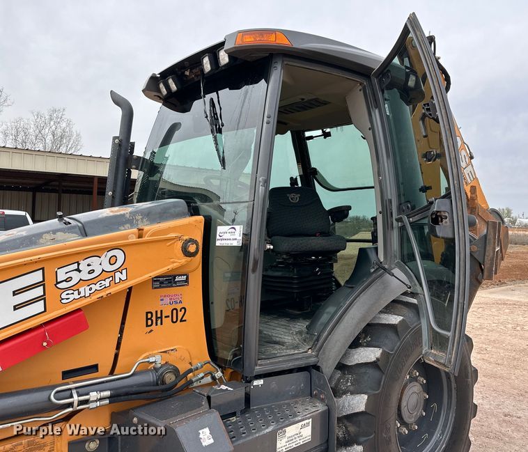 image for item DG4272 2019 Case 580 Super N backhoe