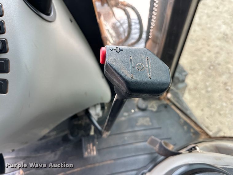 image for item DG4272 2019 Case 580 Super N backhoe