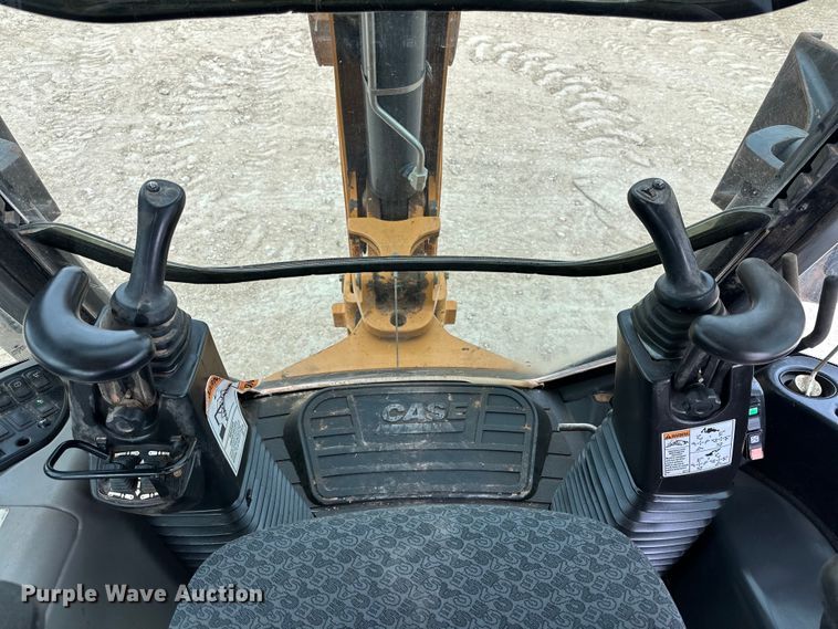 image for item DG4272 2019 Case 580 Super N backhoe