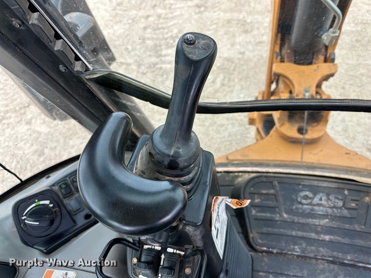 image for item DG4272 2019 Case 580 Super N backhoe