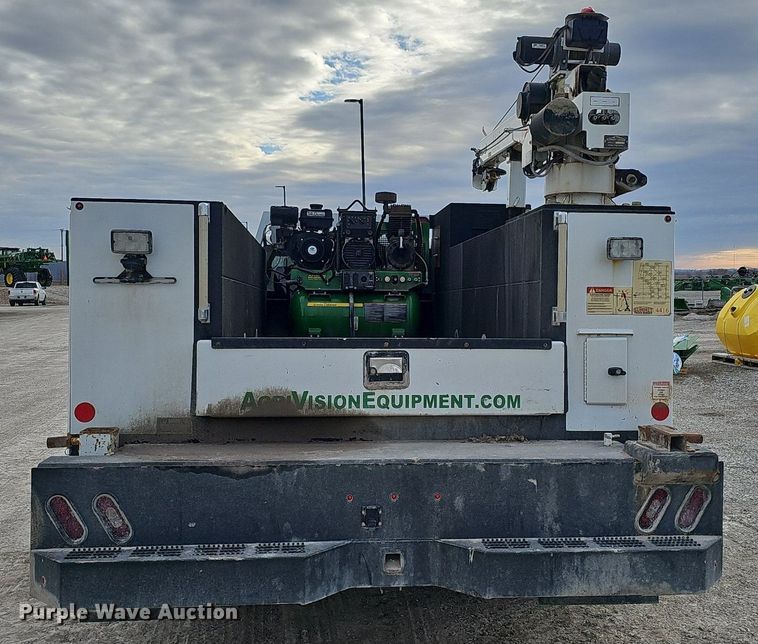 image for item DK0555 2015 Dodge Ram 5500HD utility / service truck