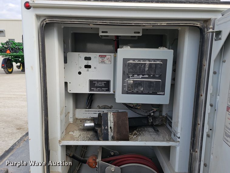 image for item DK0555 2015 Dodge Ram 5500HD utility / service truck