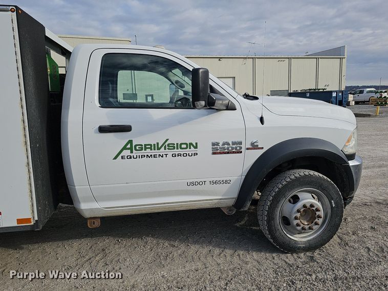 image for item DK0555 2015 Dodge Ram 5500HD utility / service truck