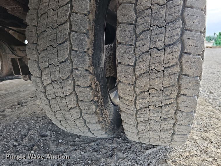 image for item DK0555 2015 Dodge Ram 5500HD utility / service truck