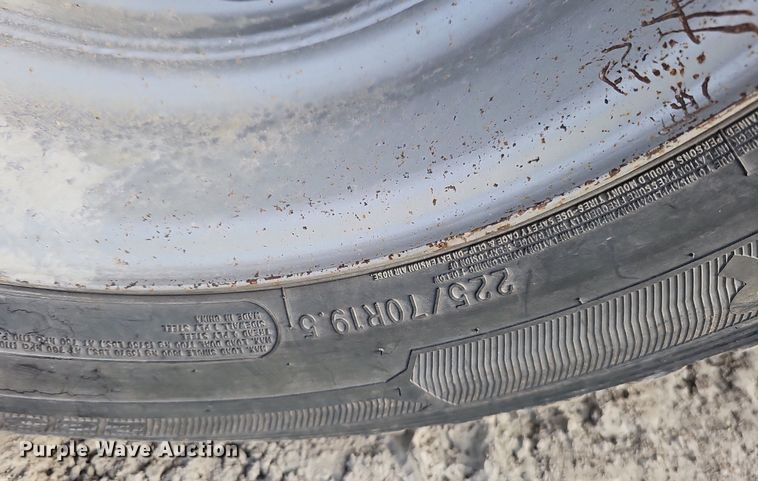 image for item DK0555 2015 Dodge Ram 5500HD utility / service truck