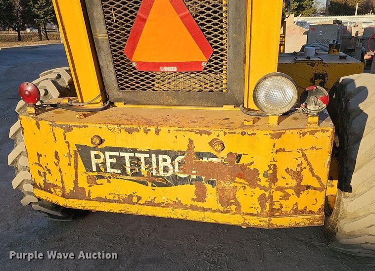 image for item DK0577 1995 Pettibone 8042 telehandler