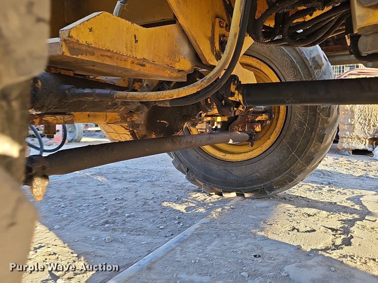 image for item DK0577 1995 Pettibone 8042 telehandler