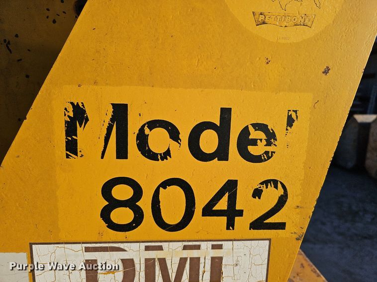 image for item DK0577 1995 Pettibone 8042 telehandler