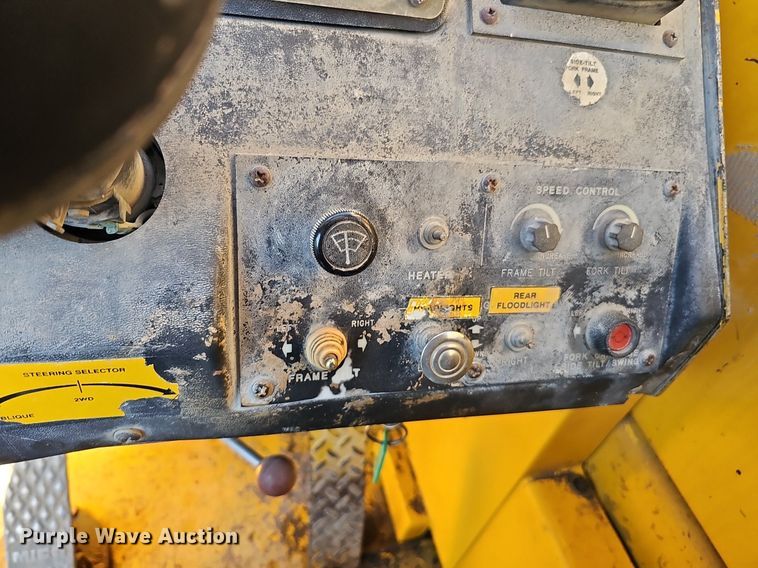 image for item DK0577 1995 Pettibone 8042 telehandler