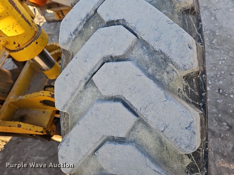 image for item DK0577 1995 Pettibone 8042 telehandler