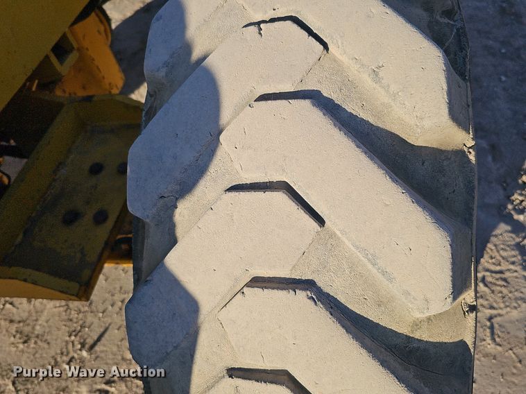 image for item DK0577 1995 Pettibone 8042 telehandler