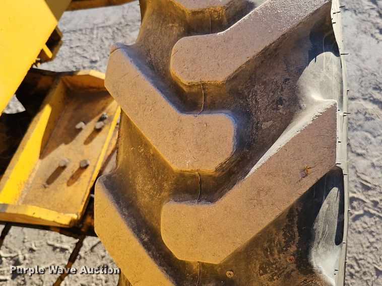 image for item DK0577 1995 Pettibone 8042 telehandler