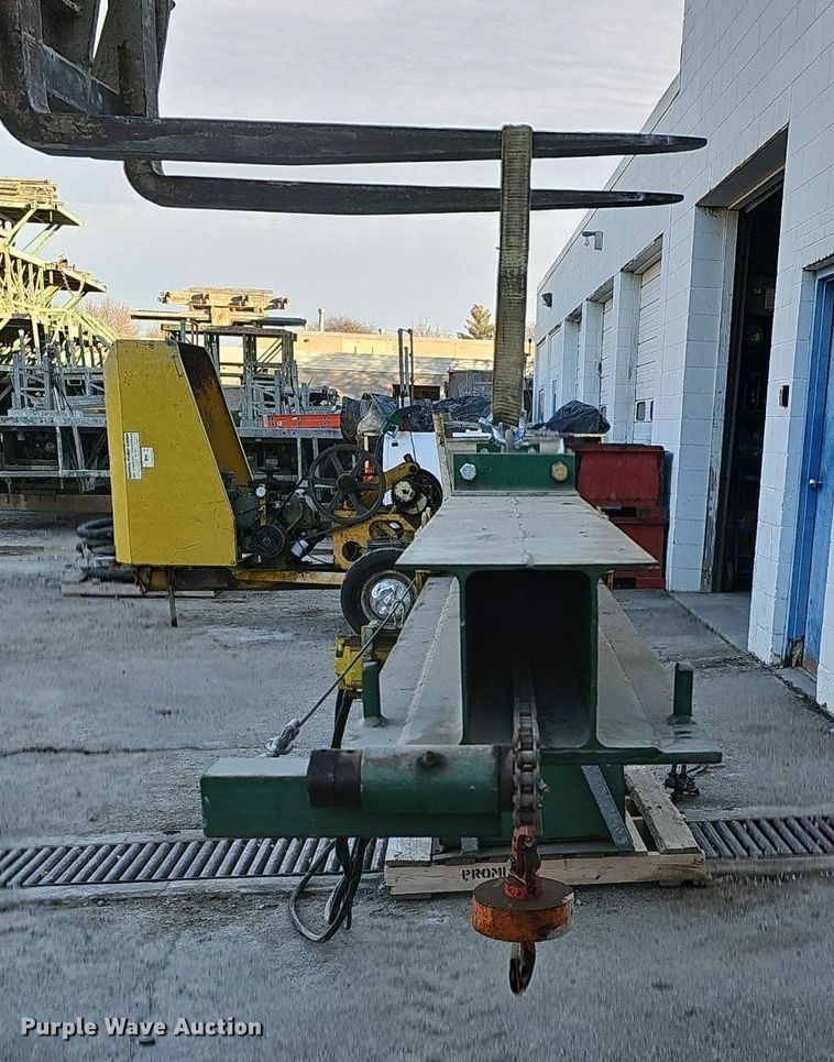 image for item DK0579 Avant Garde Engineering Inc H412 overhead crane