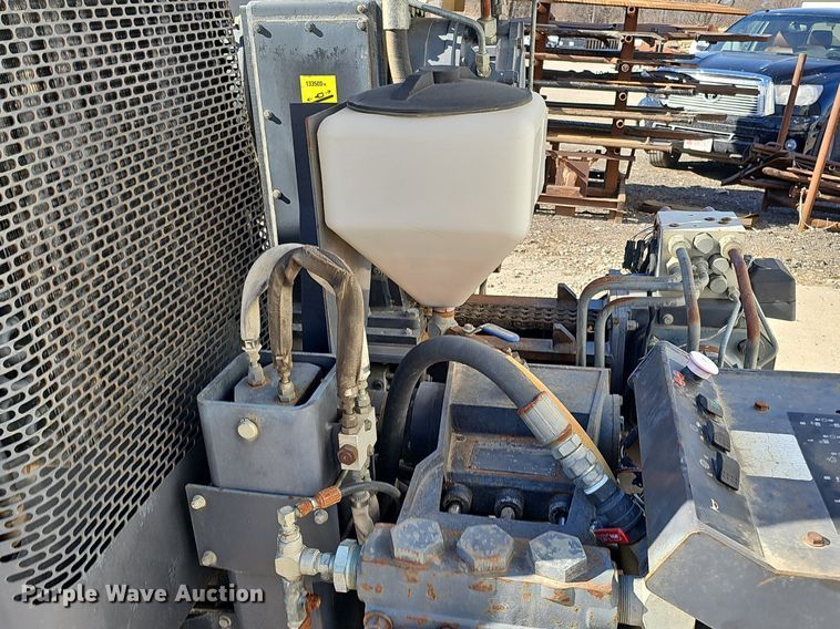 image for item DK0588 2001 Case 6030 Turbo directional boring unit