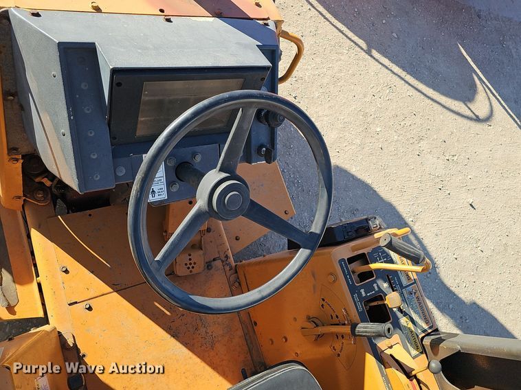 image for item DK0589 2000 Case 660 vibratory cable plow