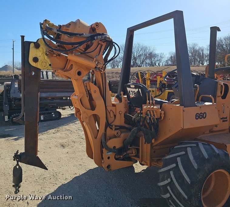 image for item DK0589 2000 Case 660 vibratory cable plow