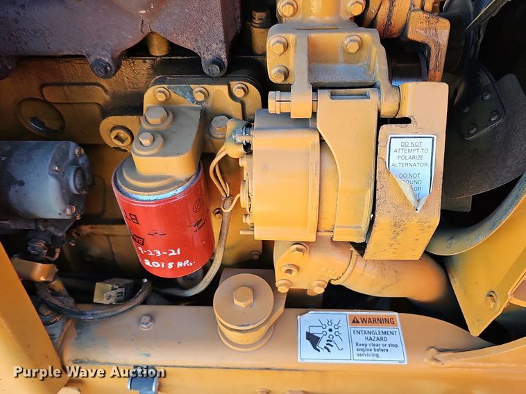 image for item DK0589 2000 Case 660 vibratory cable plow