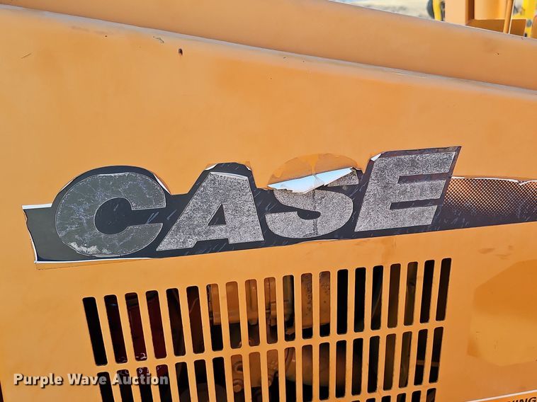 image for item DK0589 2000 Case 660 vibratory cable plow