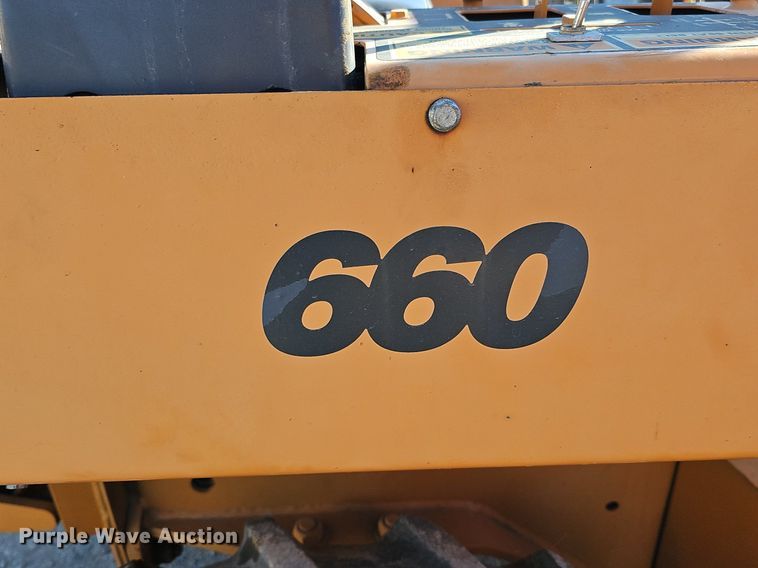 image for item DK0589 2000 Case 660 vibratory cable plow