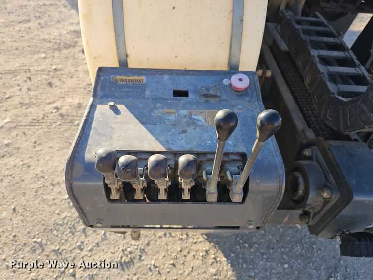 image for item DK0591 2001 Case 6010 Turbo directional boring unit