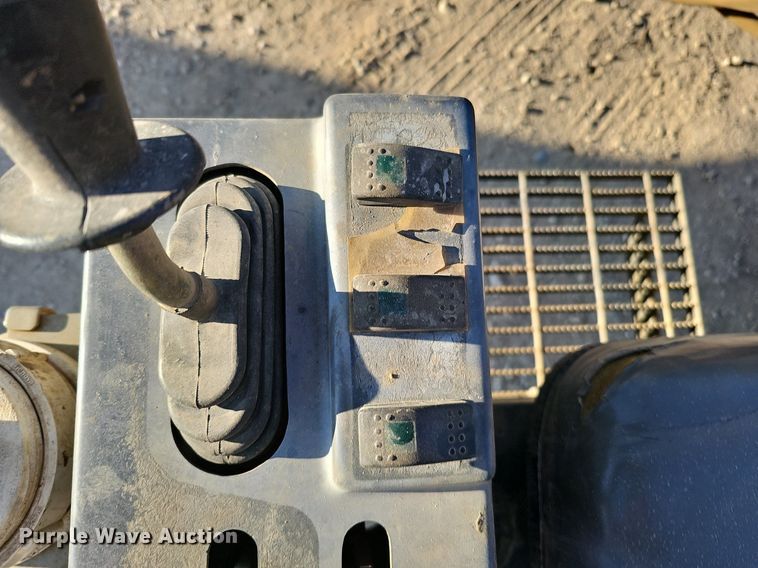 image for item DK0591 2001 Case 6010 Turbo directional boring unit