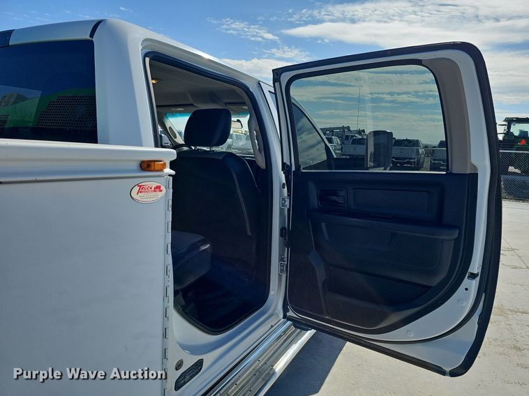 image for item DK0592 2012 Dodge Ram 4500HD Crew Cab utility / service truck