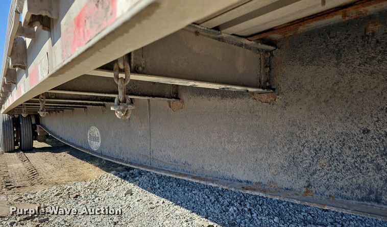 image for item DK0594 2005 Reinke Manufacturing drop deck trailer