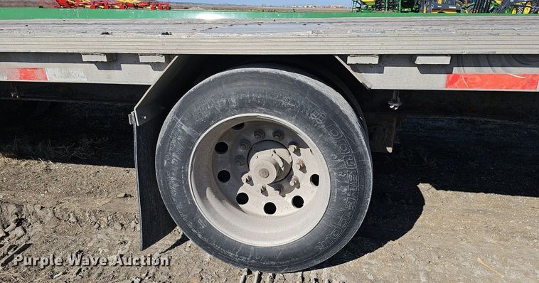 image for item DK0594 2005 Reinke Manufacturing drop deck trailer