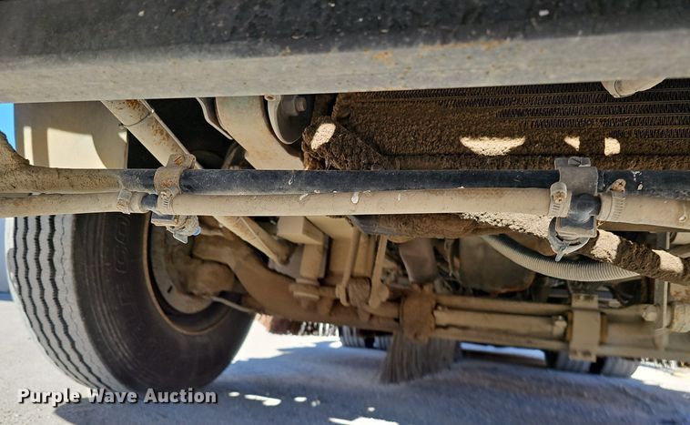 image for item DK0595 2004 GMC T7500 street sweeper truck