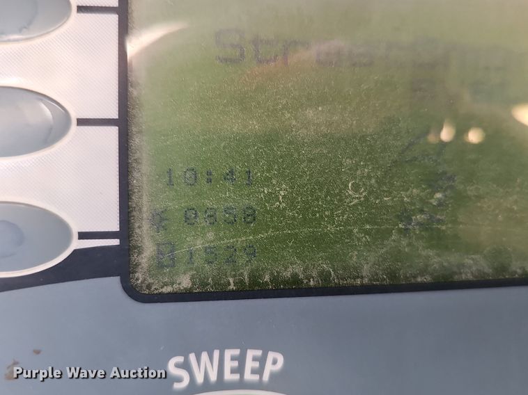 image for item DK0595 2004 GMC T7500 street sweeper truck