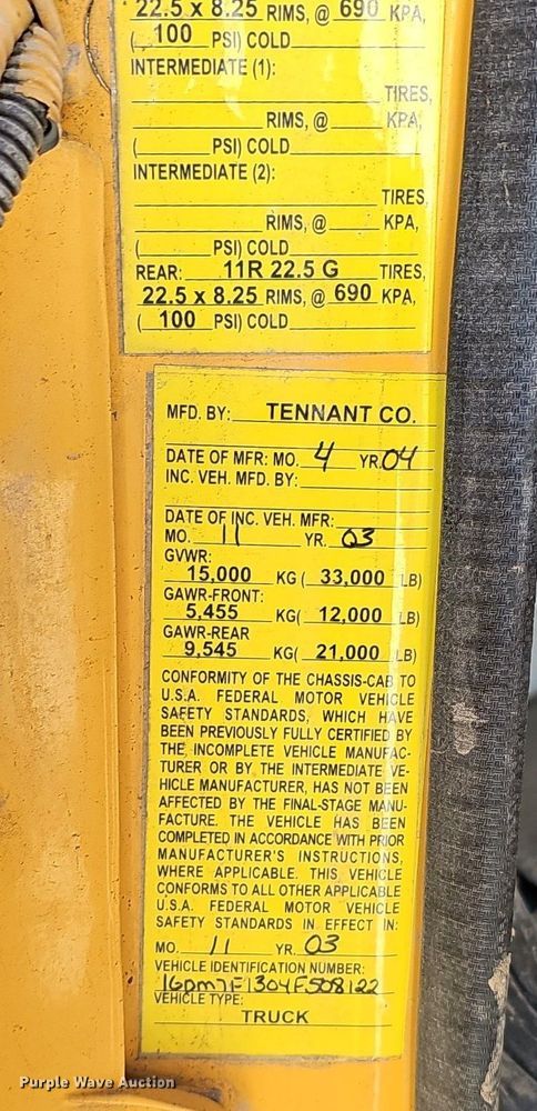 image for item DK0595 2004 GMC T7500 street sweeper truck