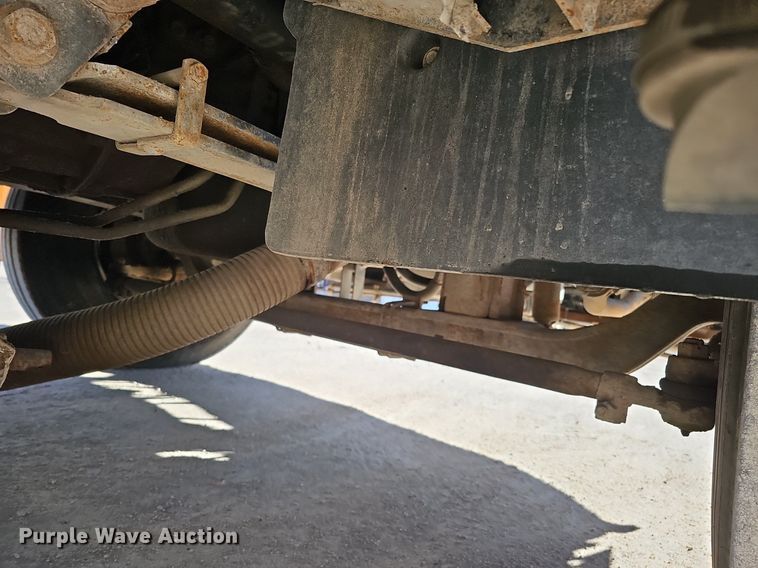 image for item DK0596 2004 GMC T7500 street sweeper truck